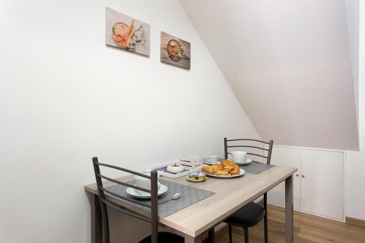 Centre Apartment Grotte Bianche CTA Exterior foto